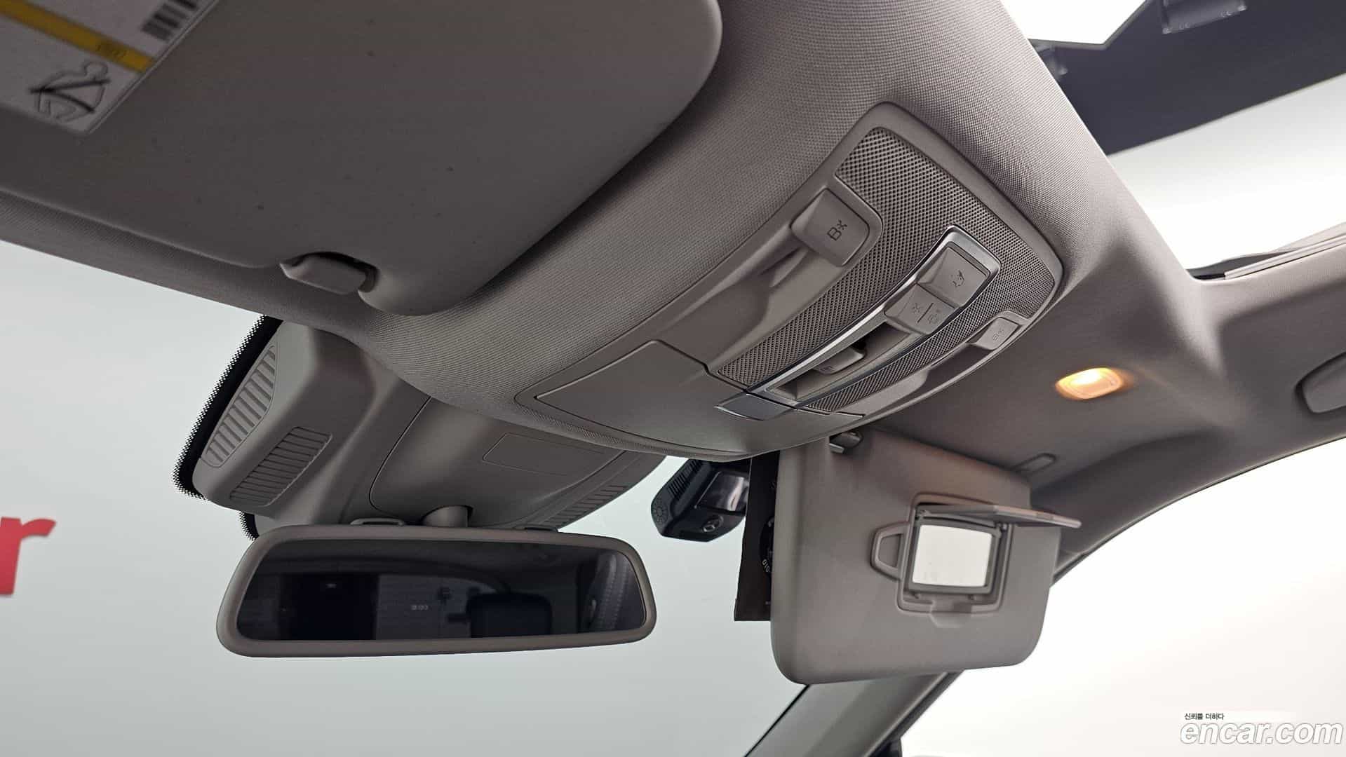 GLE-Class Mercedes-Benz 2018.10-OPTION-040