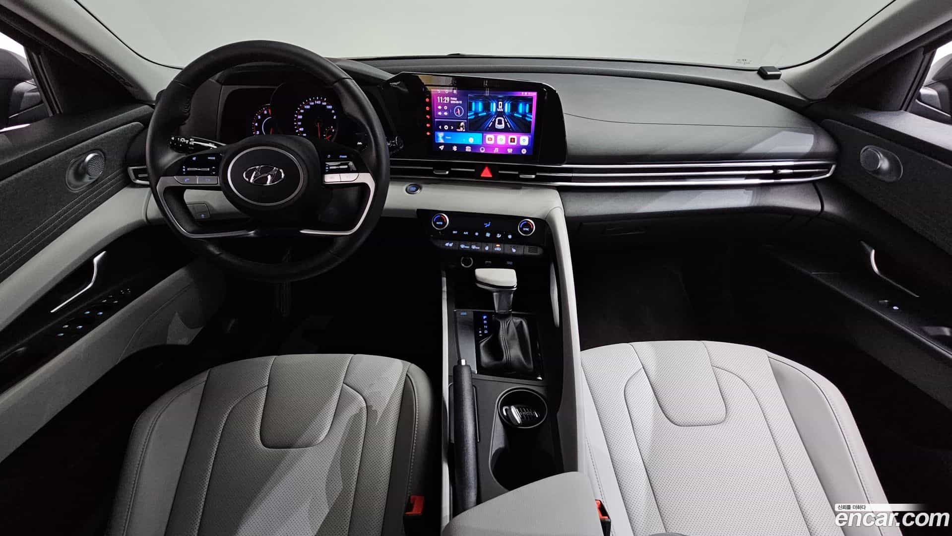 AVANTE Hyundai 2021.5-INNER-007