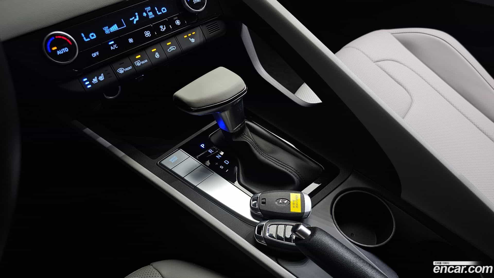 AVANTE Hyundai 2021.5-INNER-009