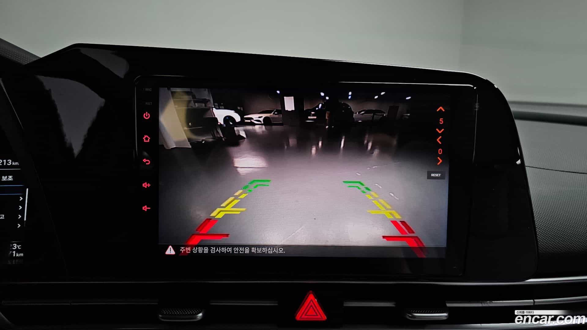 AVANTE Hyundai 2021.5-OPTION-018