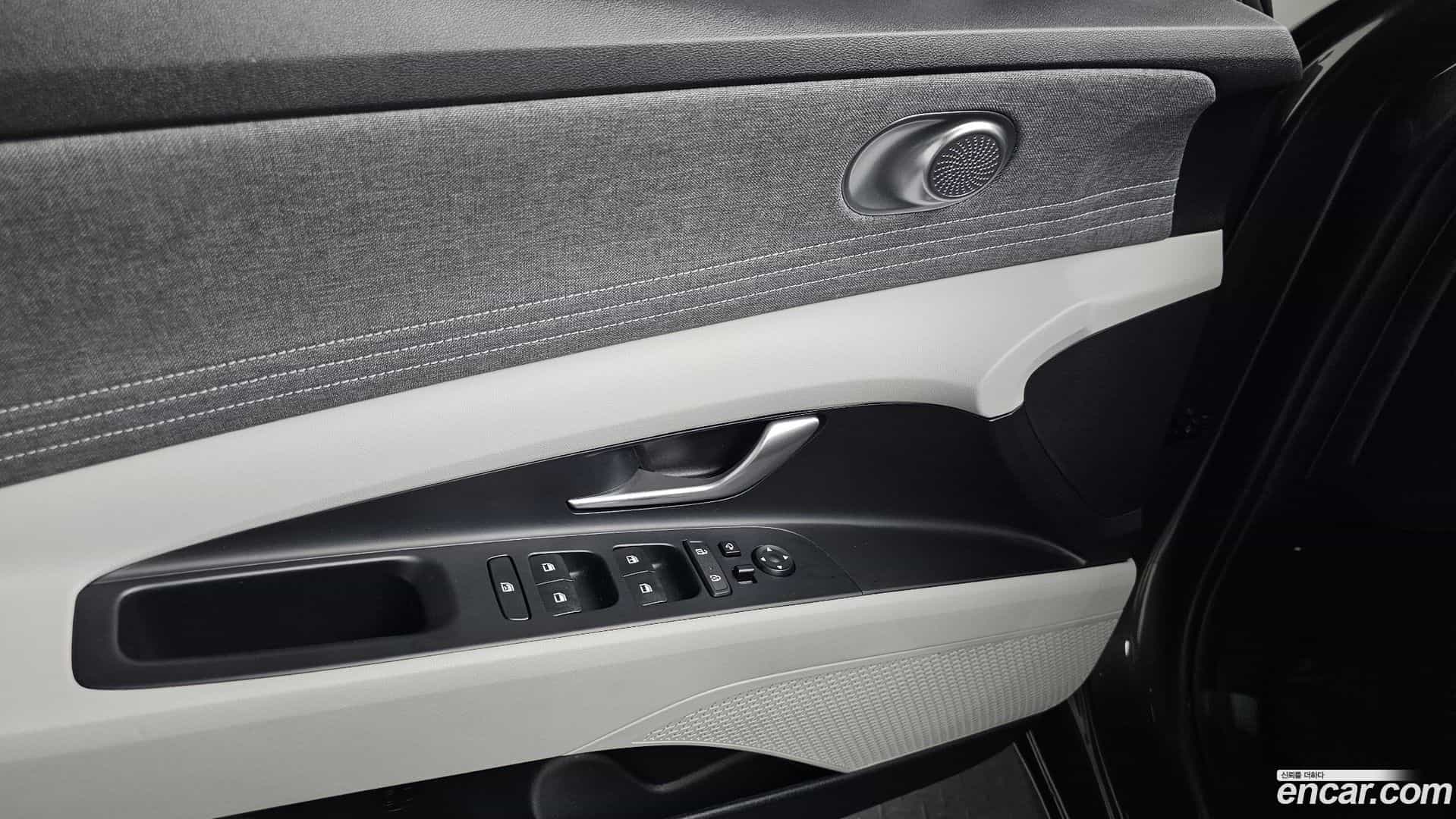 AVANTE Hyundai 2021.5-OPTION-023