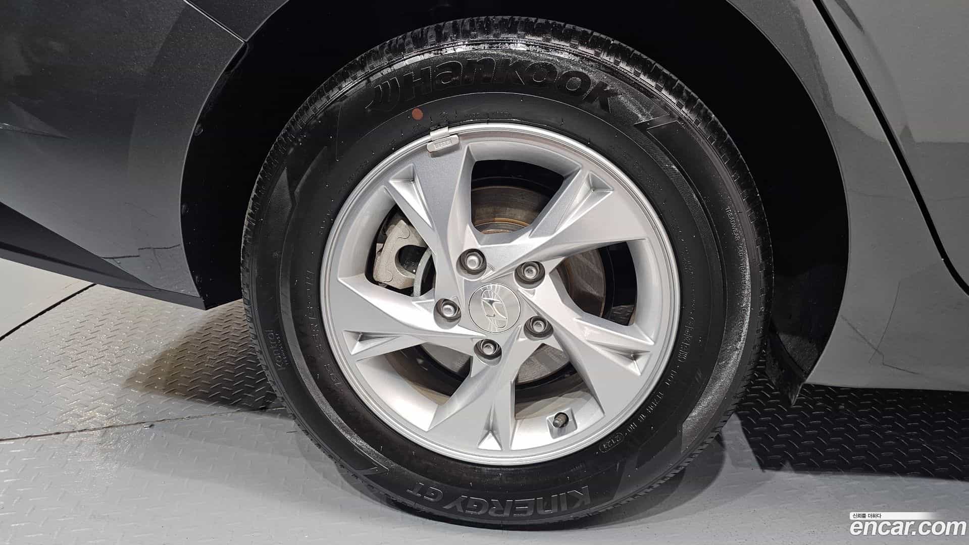 AVANTE Hyundai 2021.5-OUTER-031