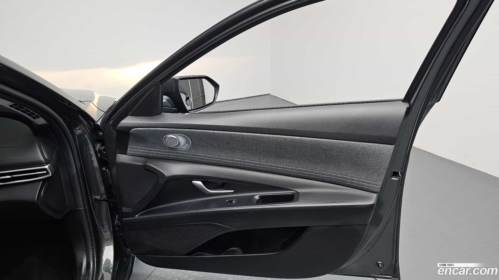 AVANTE Hyundai 2021.5-INNER-034