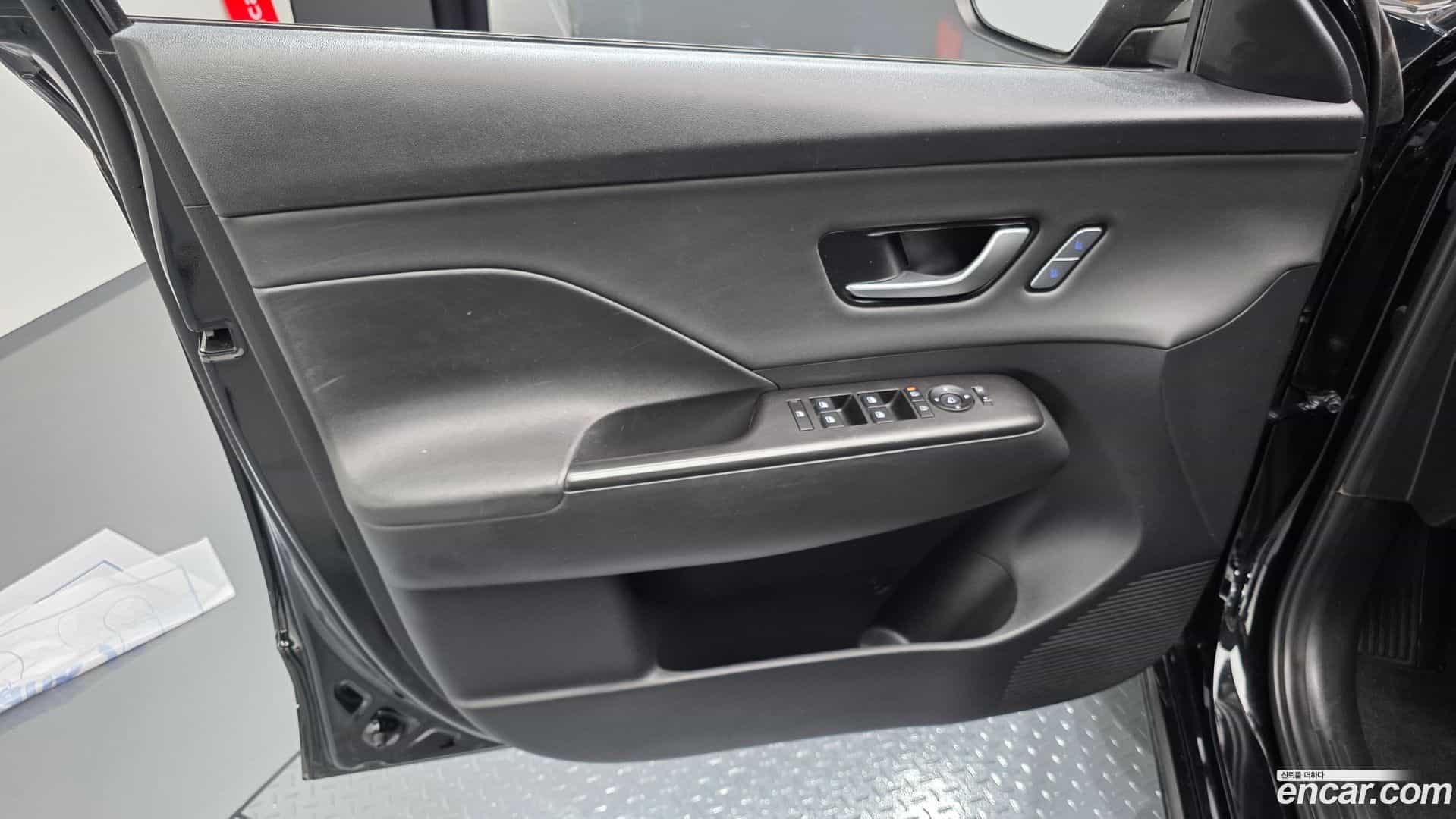 Kona Hyundai 2023.5-INNER-034