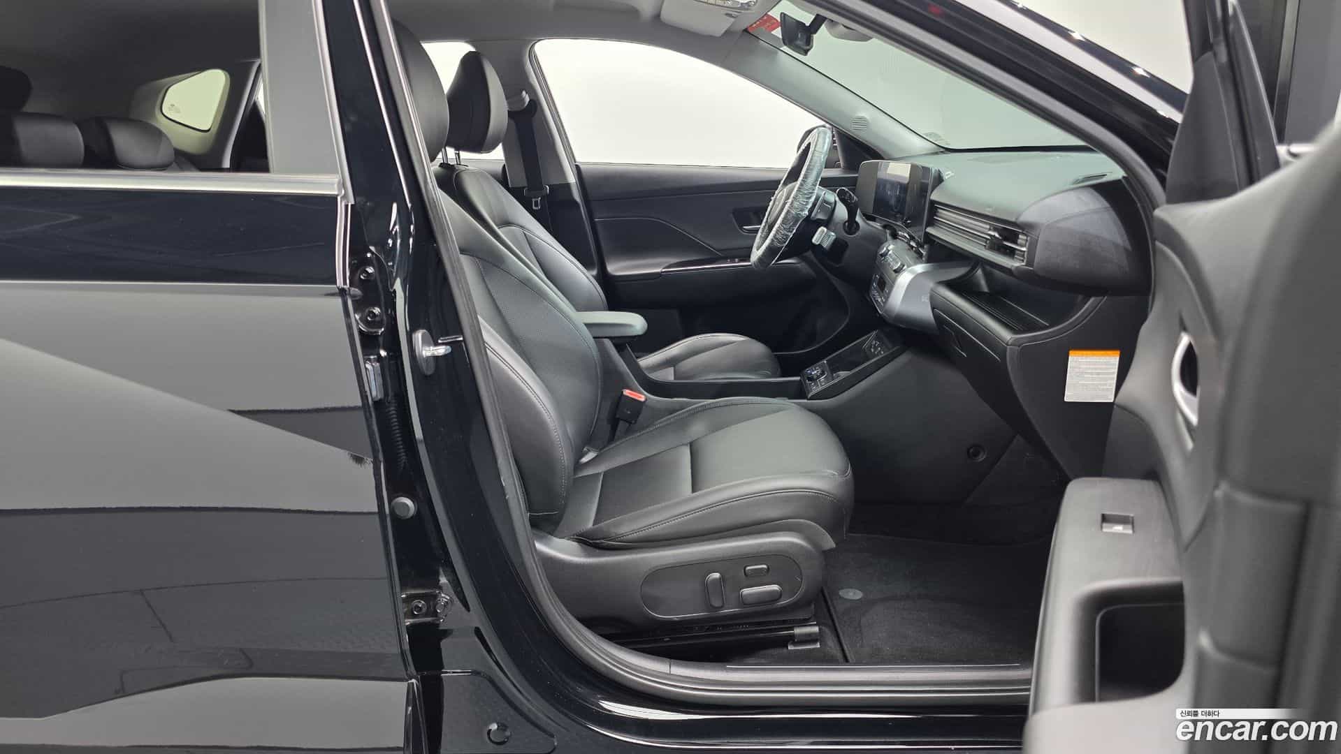 Kona Hyundai 2023.5-INNER-036