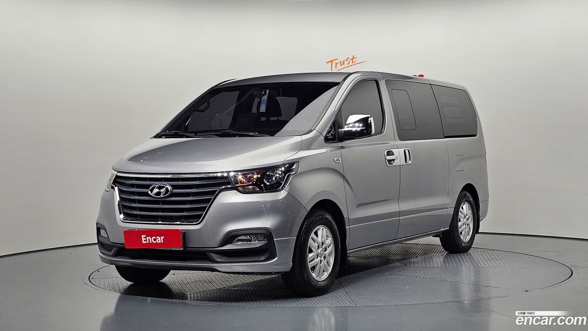 Main__Slider__Photo:Starex Hyundai 2019.9-0