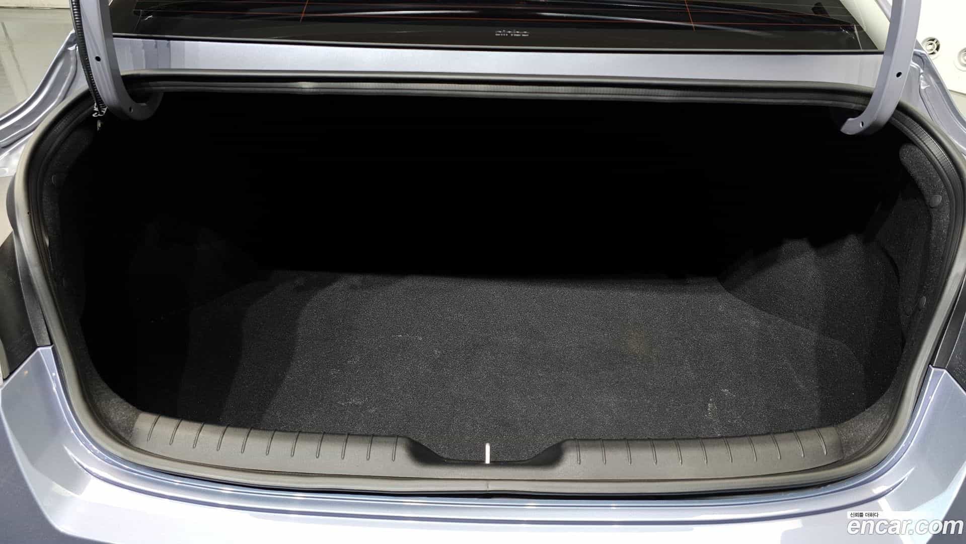 AVANTE Hyundai 2023.5-OPTION-022