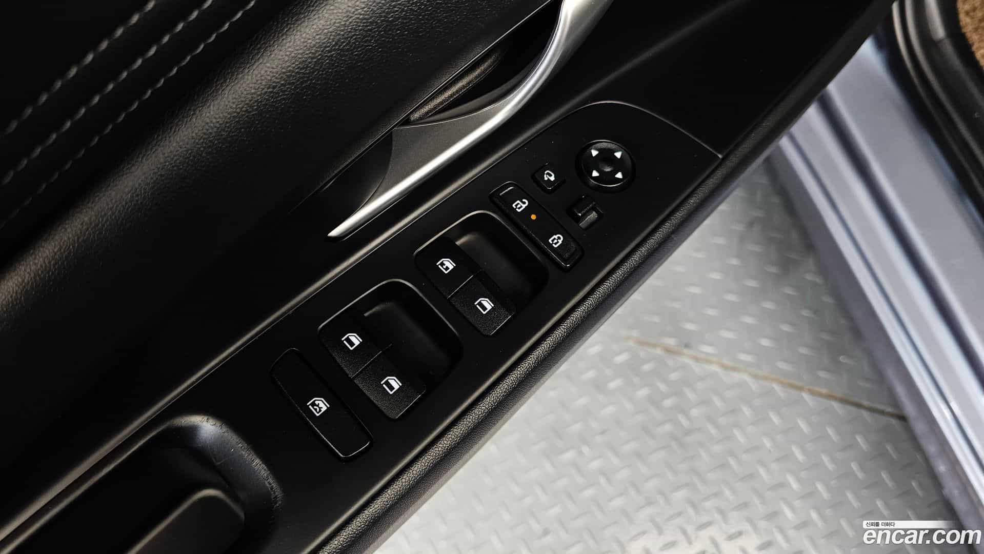 AVANTE Hyundai 2023.5-OPTION-043