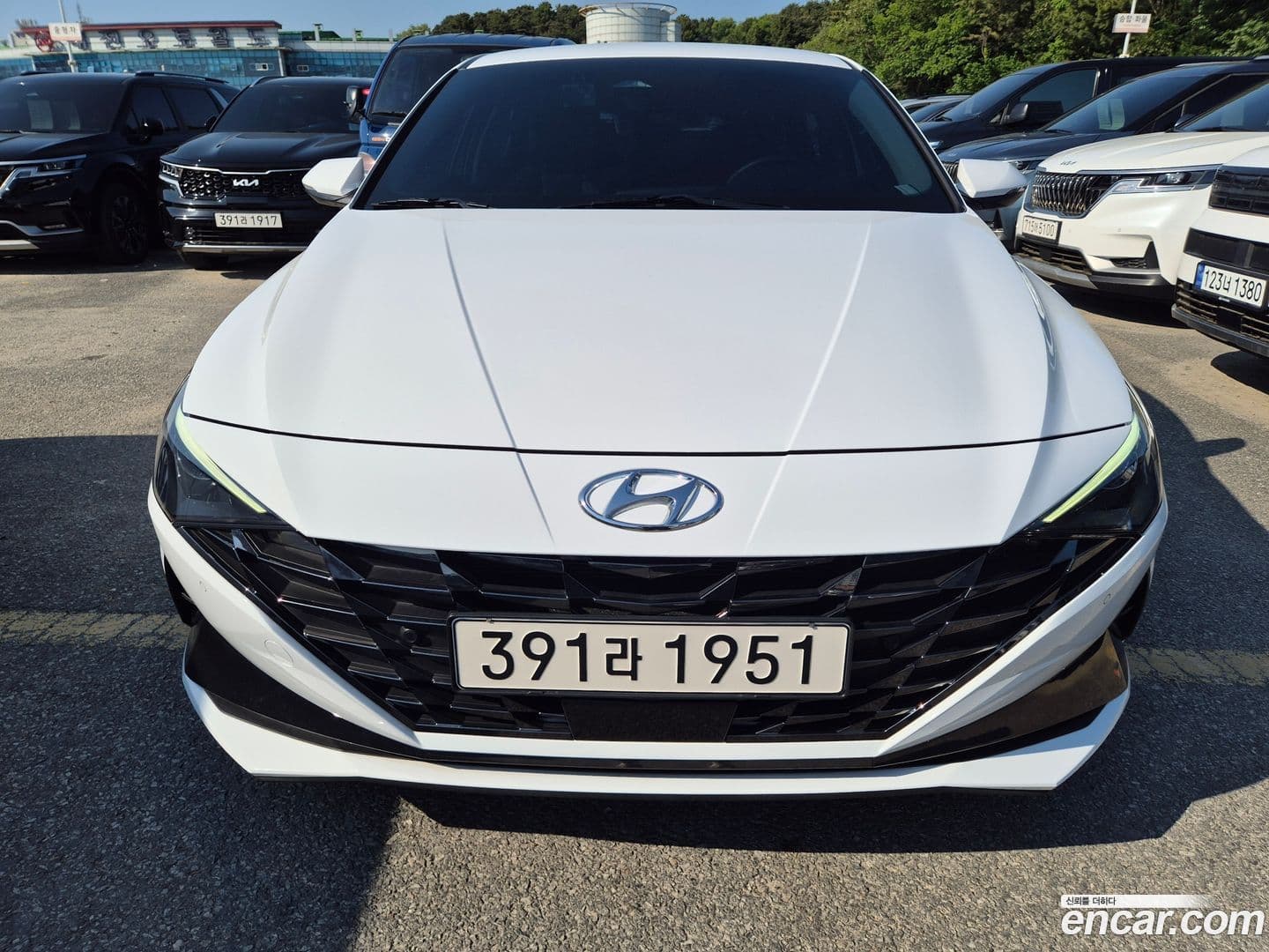 Main__Slider__Photo:AVANTE Hyundai 2022.9-0