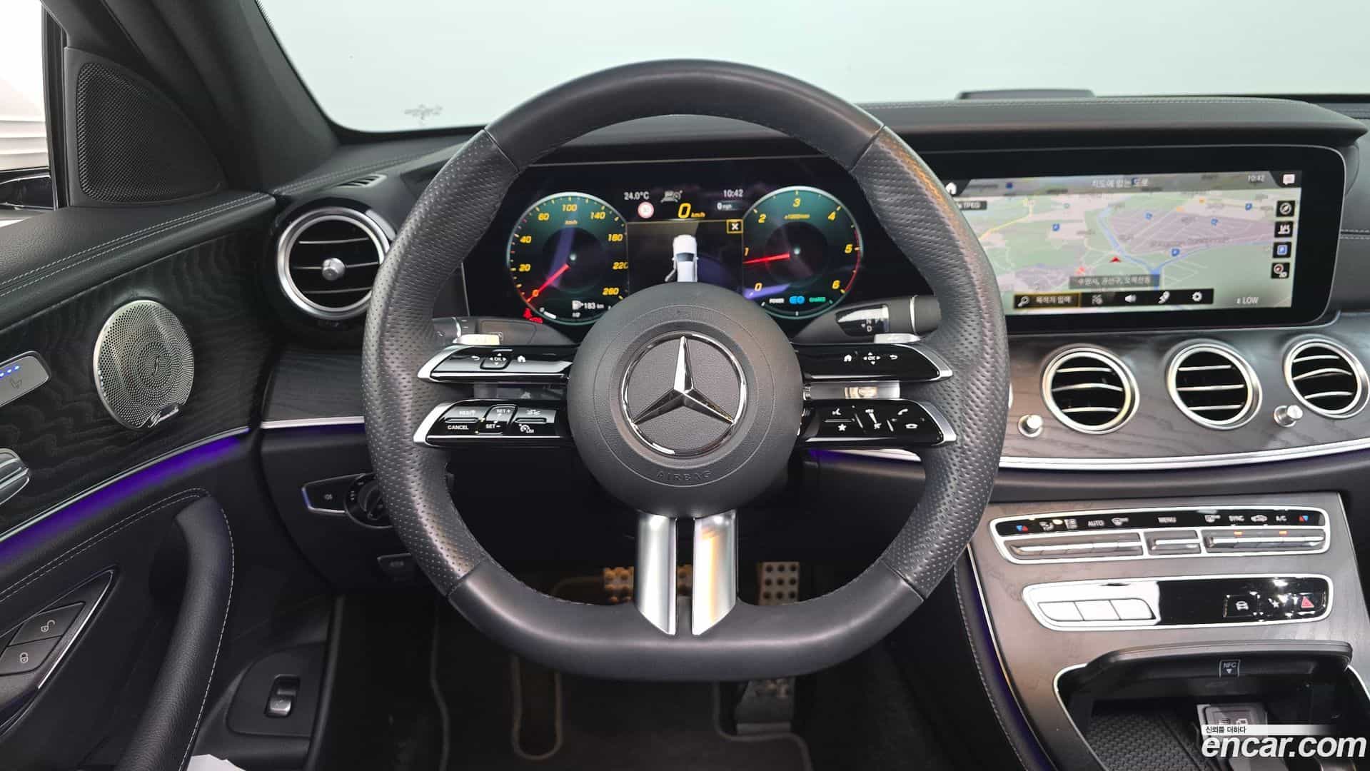 E-Class Mercedes-Benz 2023.8-OPTION-018