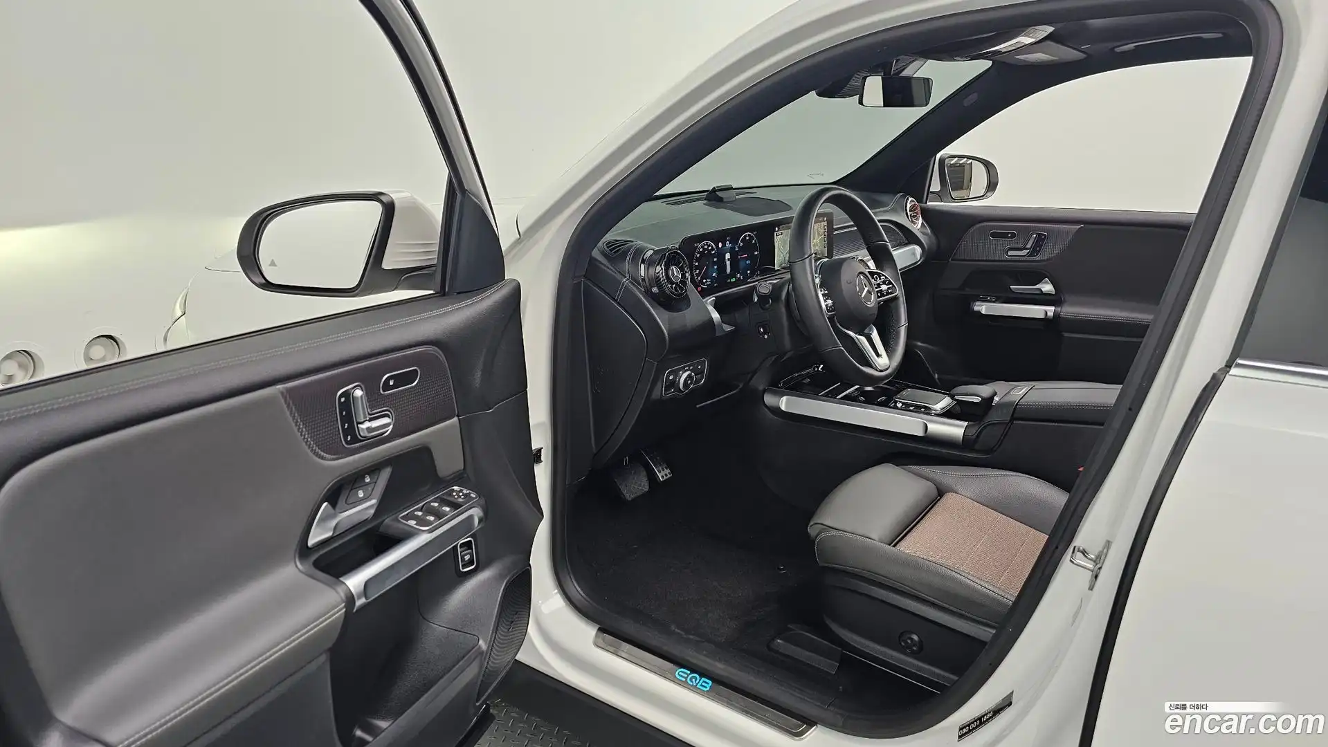 EQB Mercedes-Benz 2024.5-INNER-010