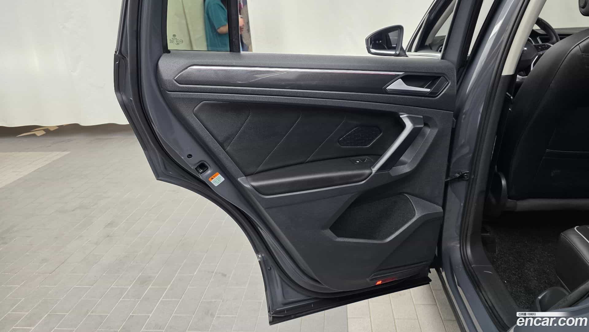 Tiguan Volkswagen 2022.7-INNER-010