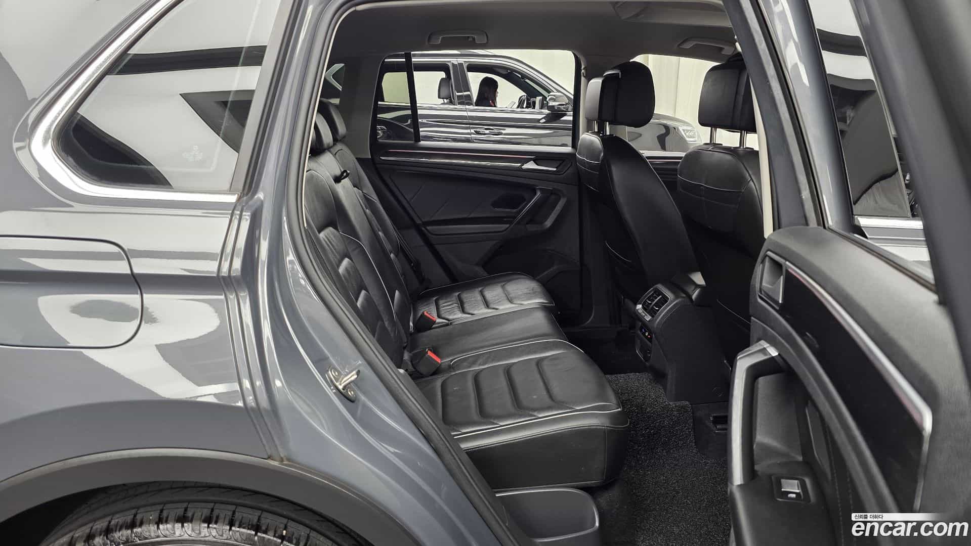 Tiguan Volkswagen 2022.7-INNER-034