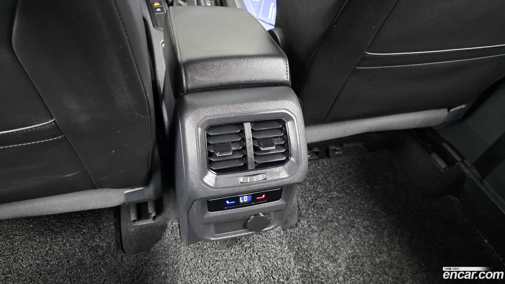 Tiguan Volkswagen 2022.7-OPTION-044
