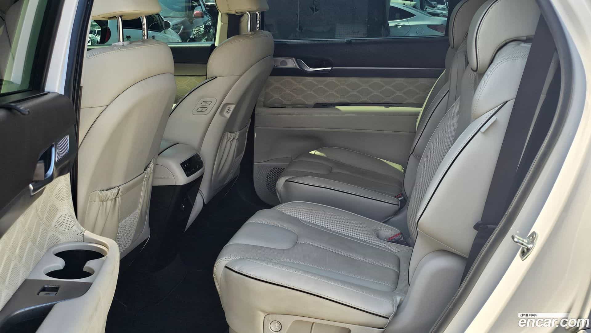 Palisade Hyundai 2021.9-INNER-009