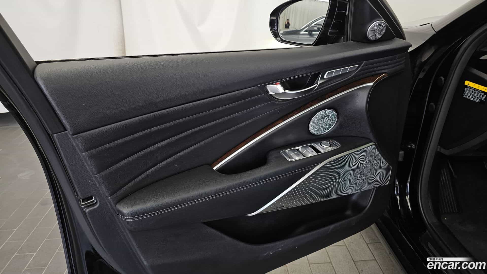 K9 Kia 2021.0-INNER-034