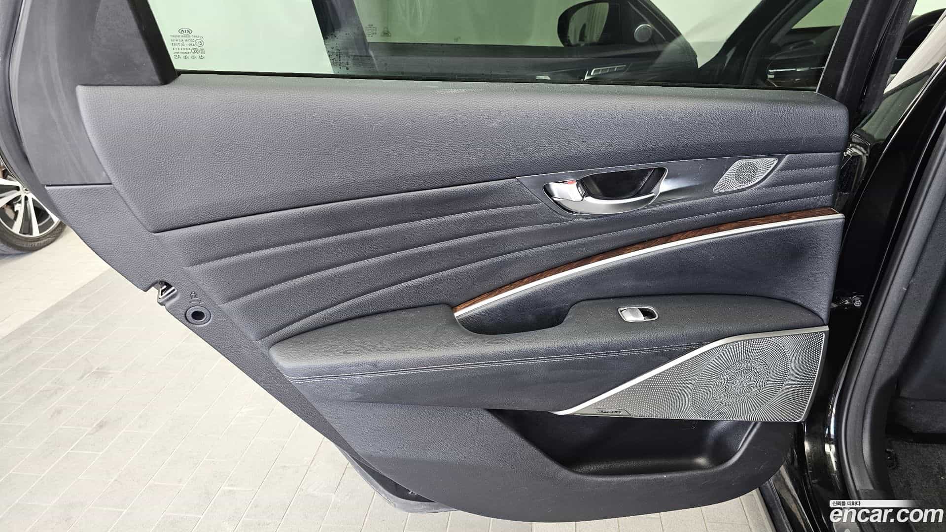 K9 Kia 2021.0-INNER-035