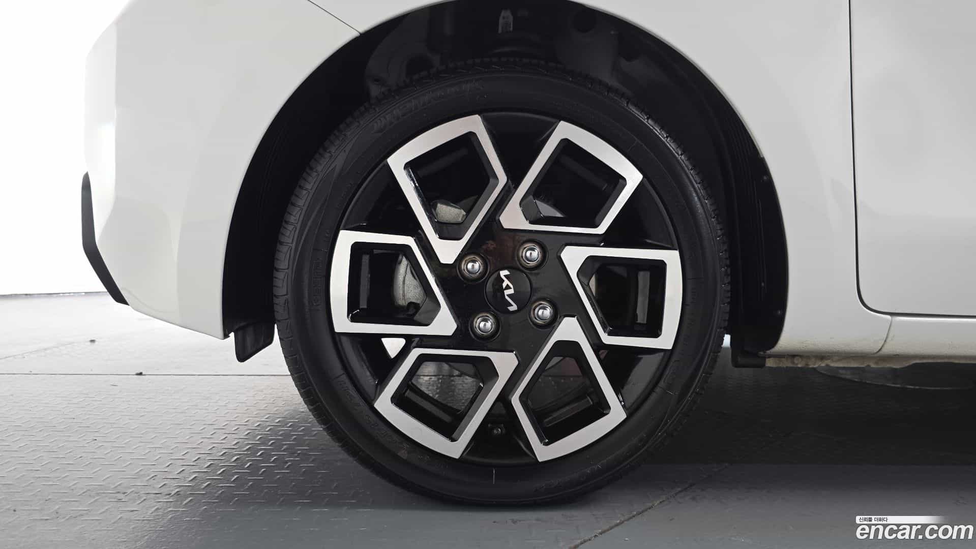 RAY Kia 2023.3-OUTER-005