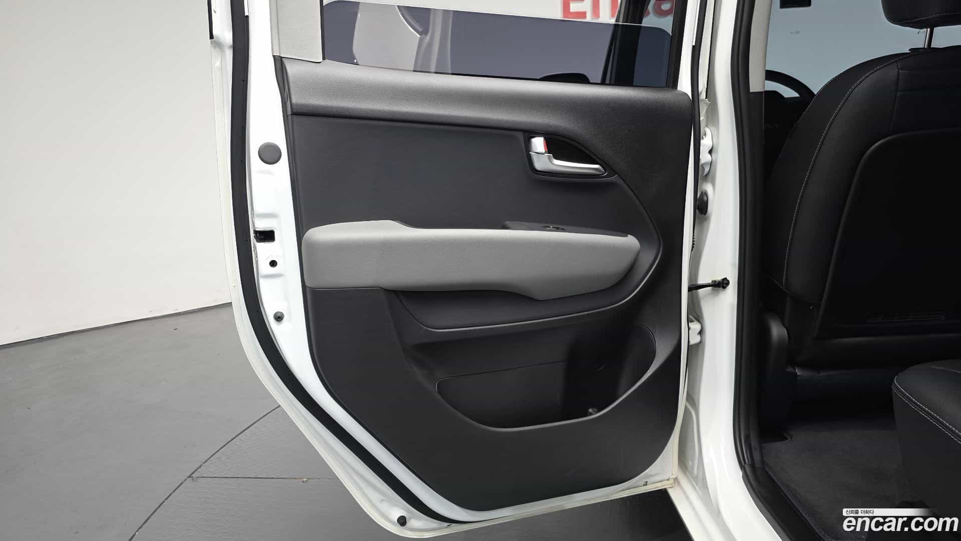 RAY Kia 2023.3-INNER-035