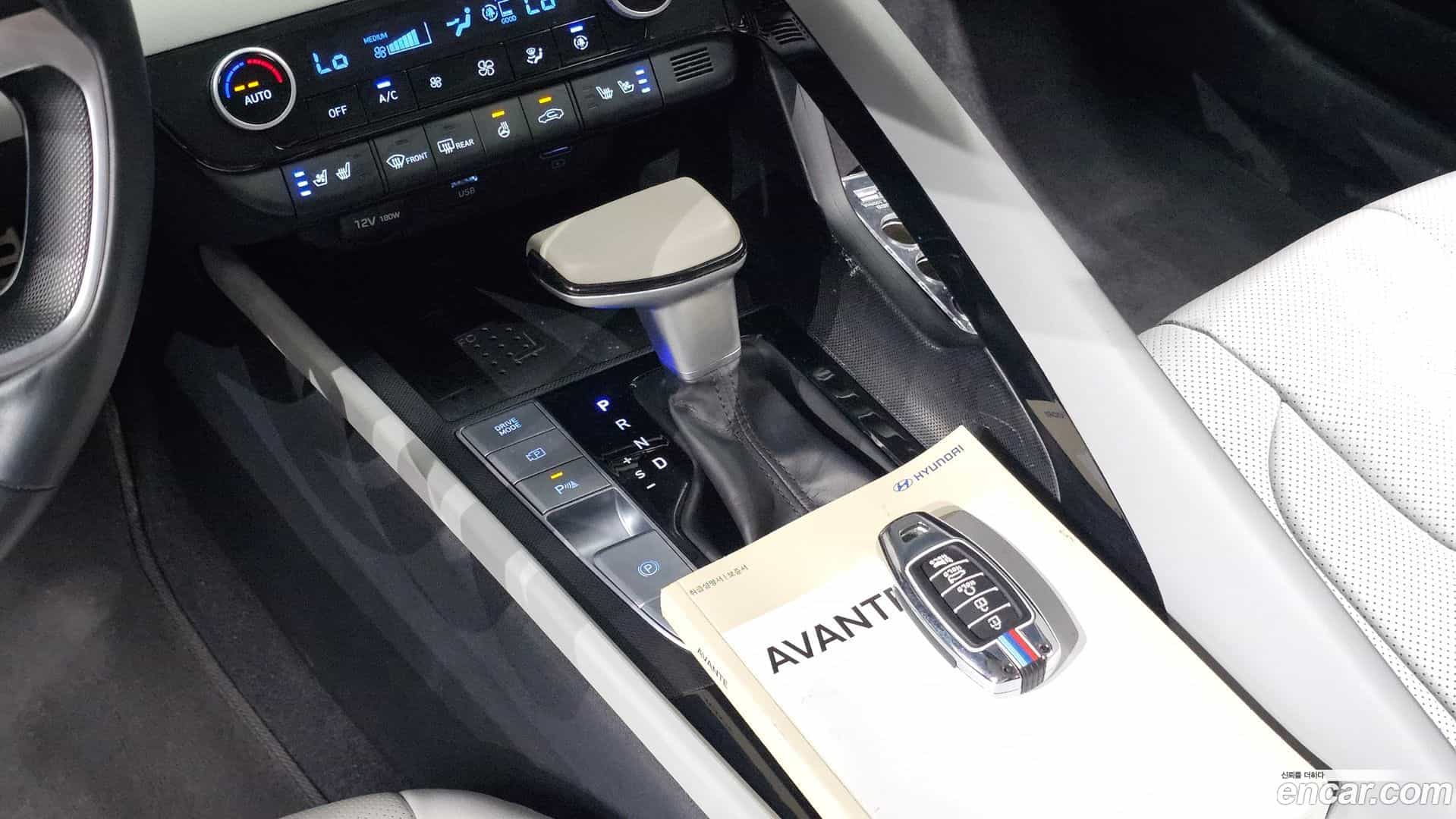 AVANTE Hyundai 2020.4-INNER-009