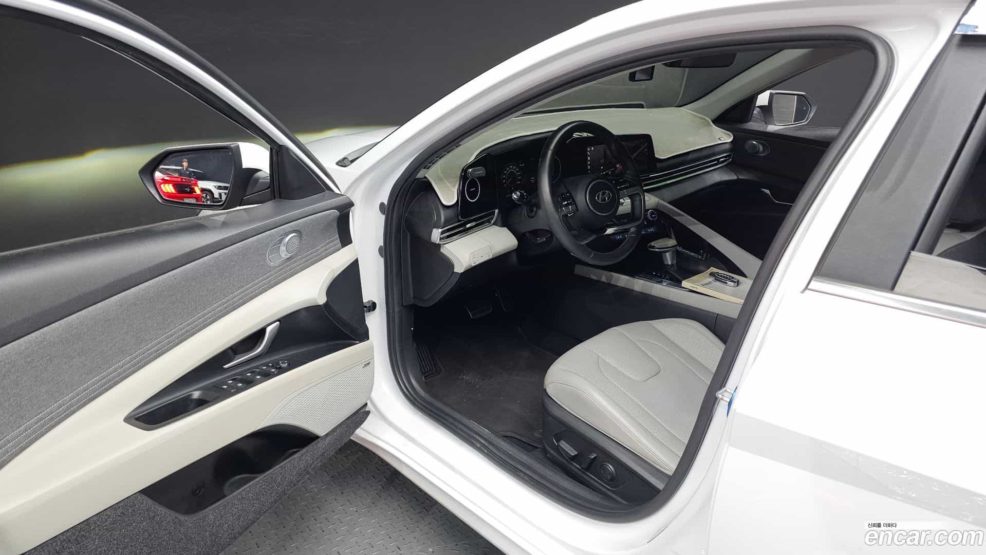 AVANTE Hyundai 2020.4-INNER-010