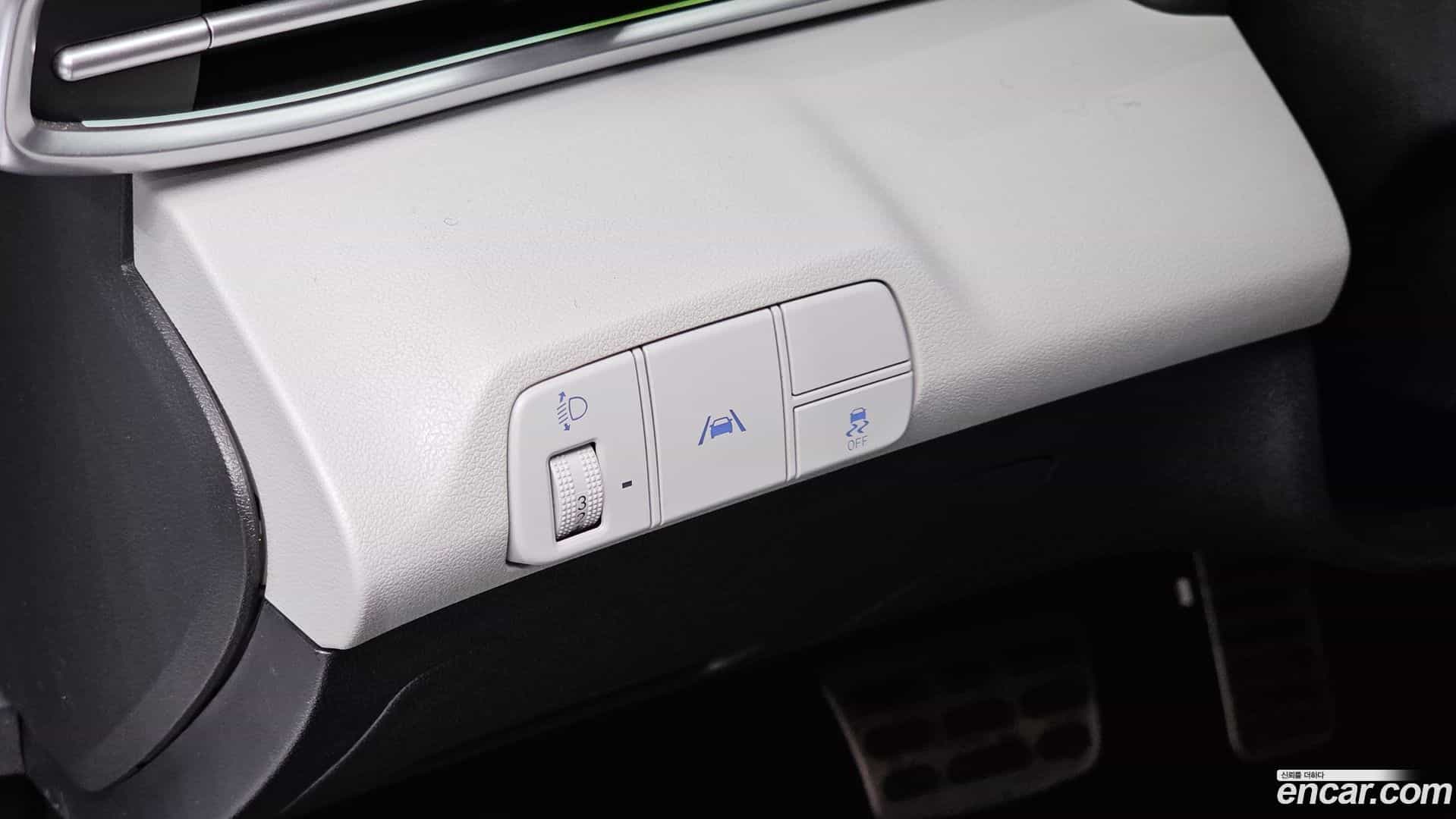AVANTE Hyundai 2020.4-OPTION-020