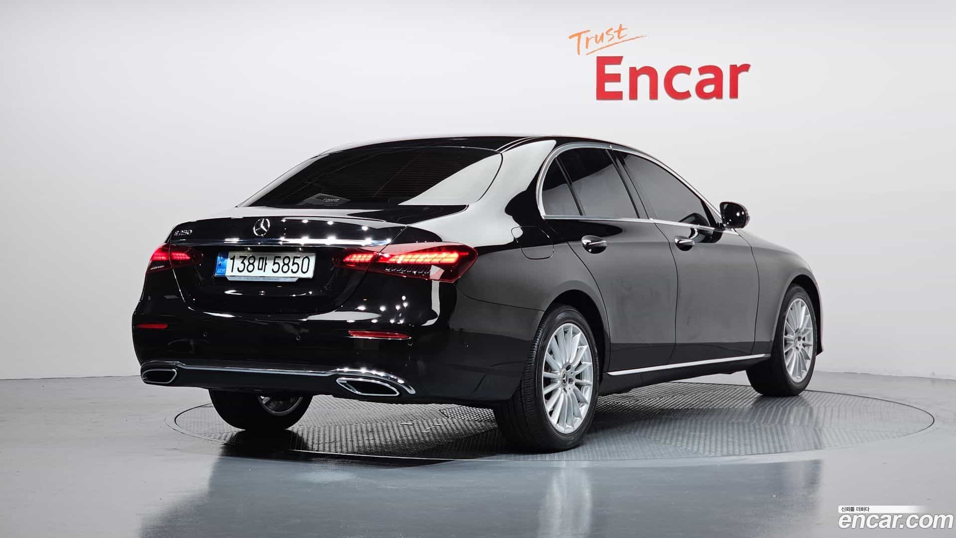 E-Class Mercedes-Benz 2022.4-OUTER-002