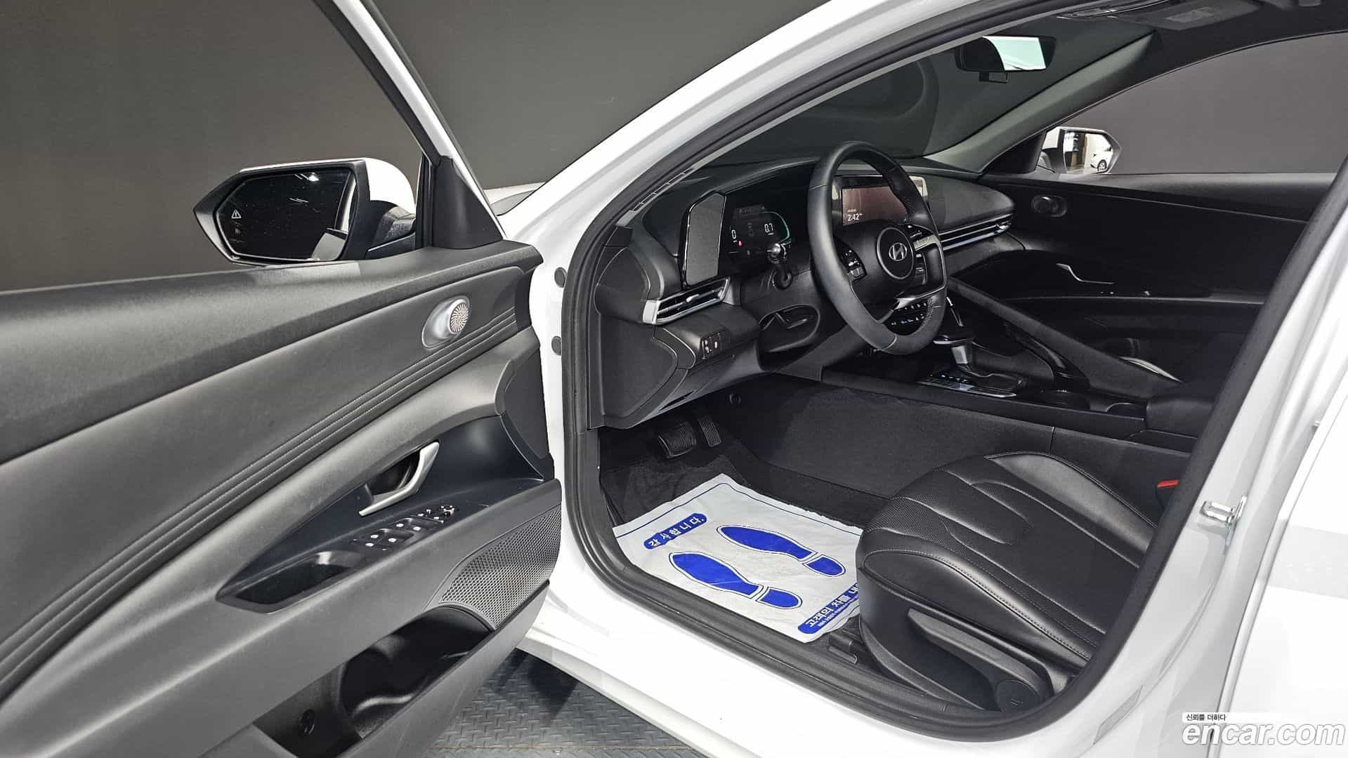 AVANTE Hyundai 2024.11-INNER-010