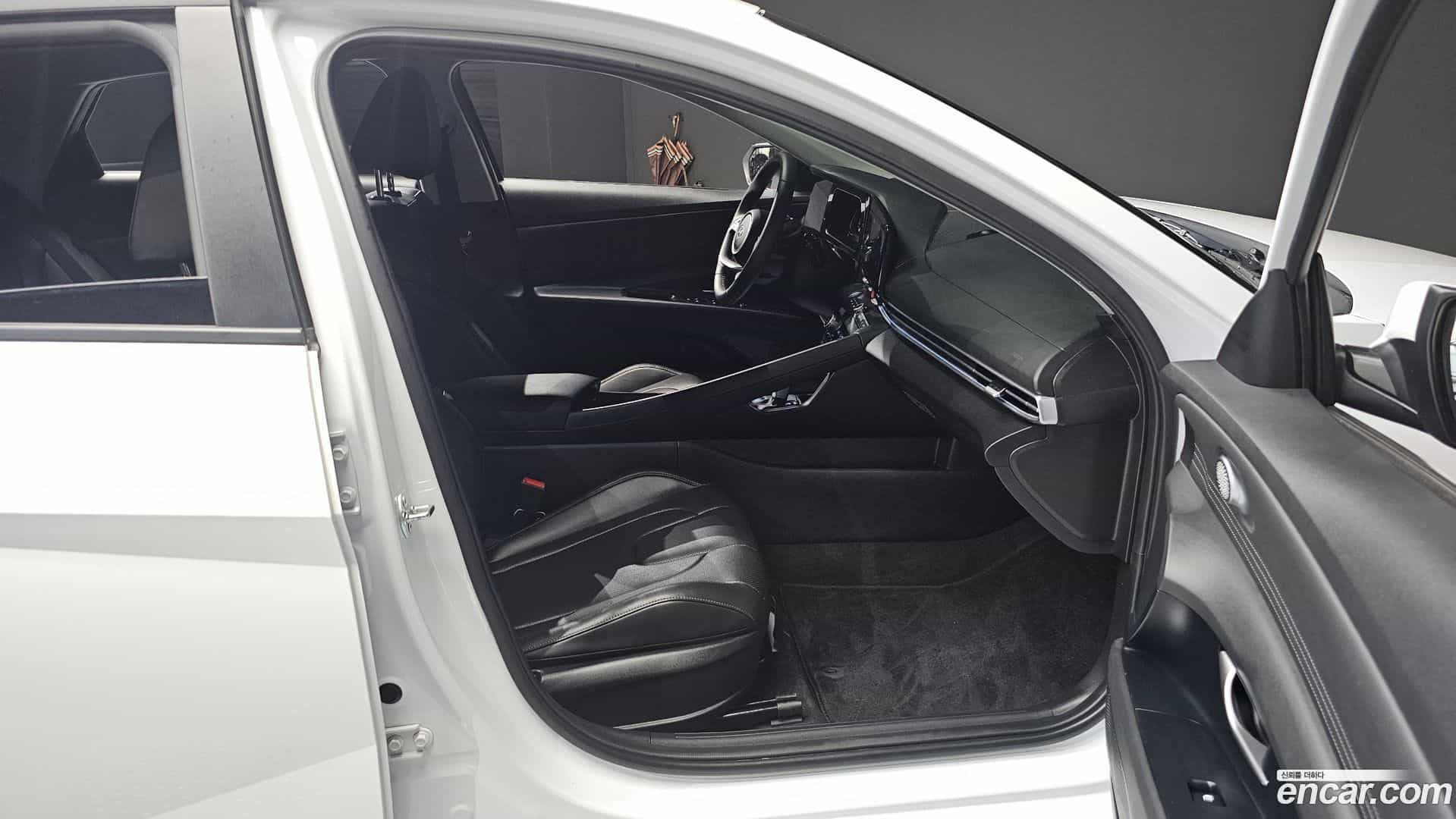 AVANTE Hyundai 2024.11-INNER-036