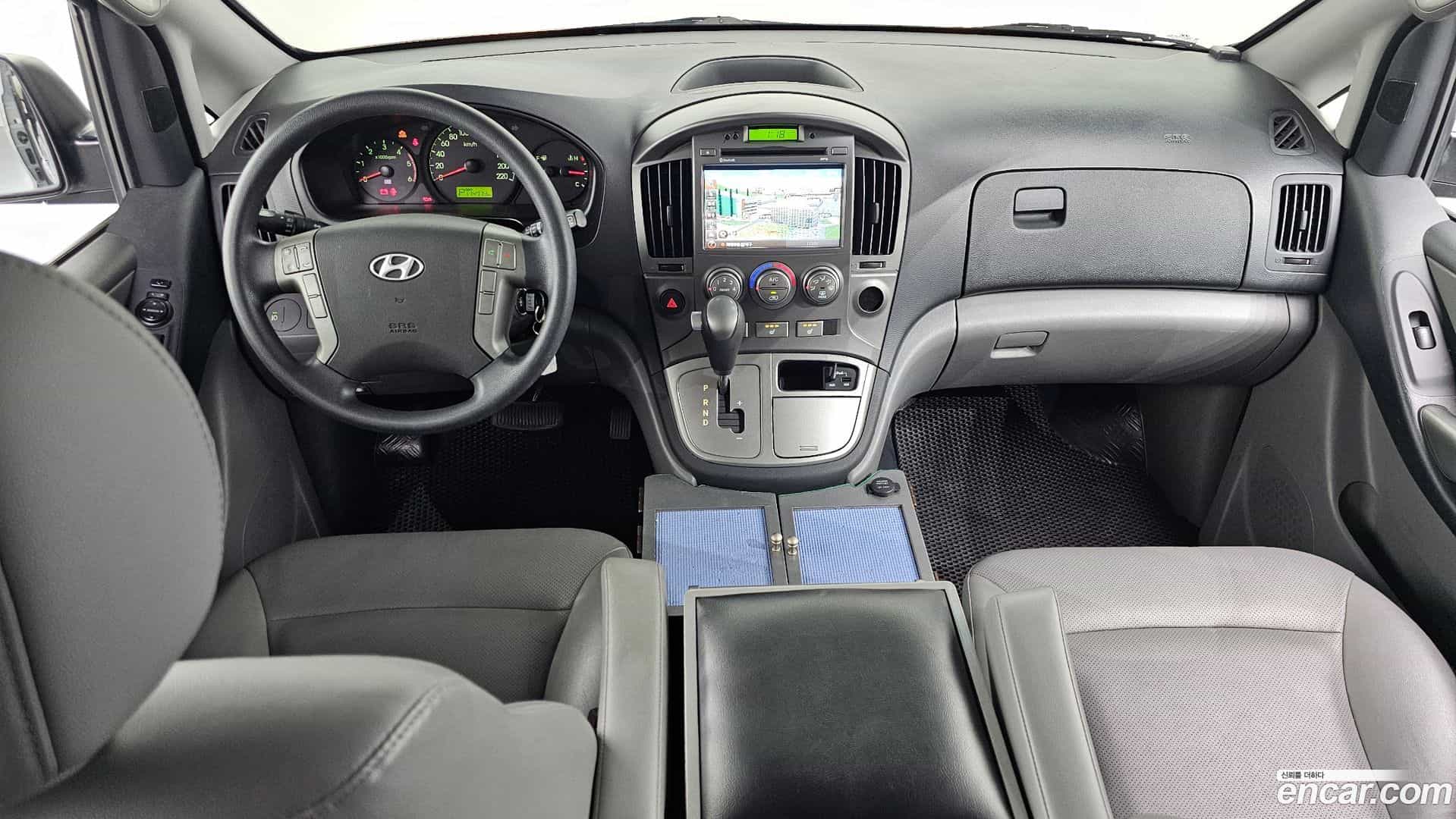 Starex Hyundai 2014.6-INNER-007