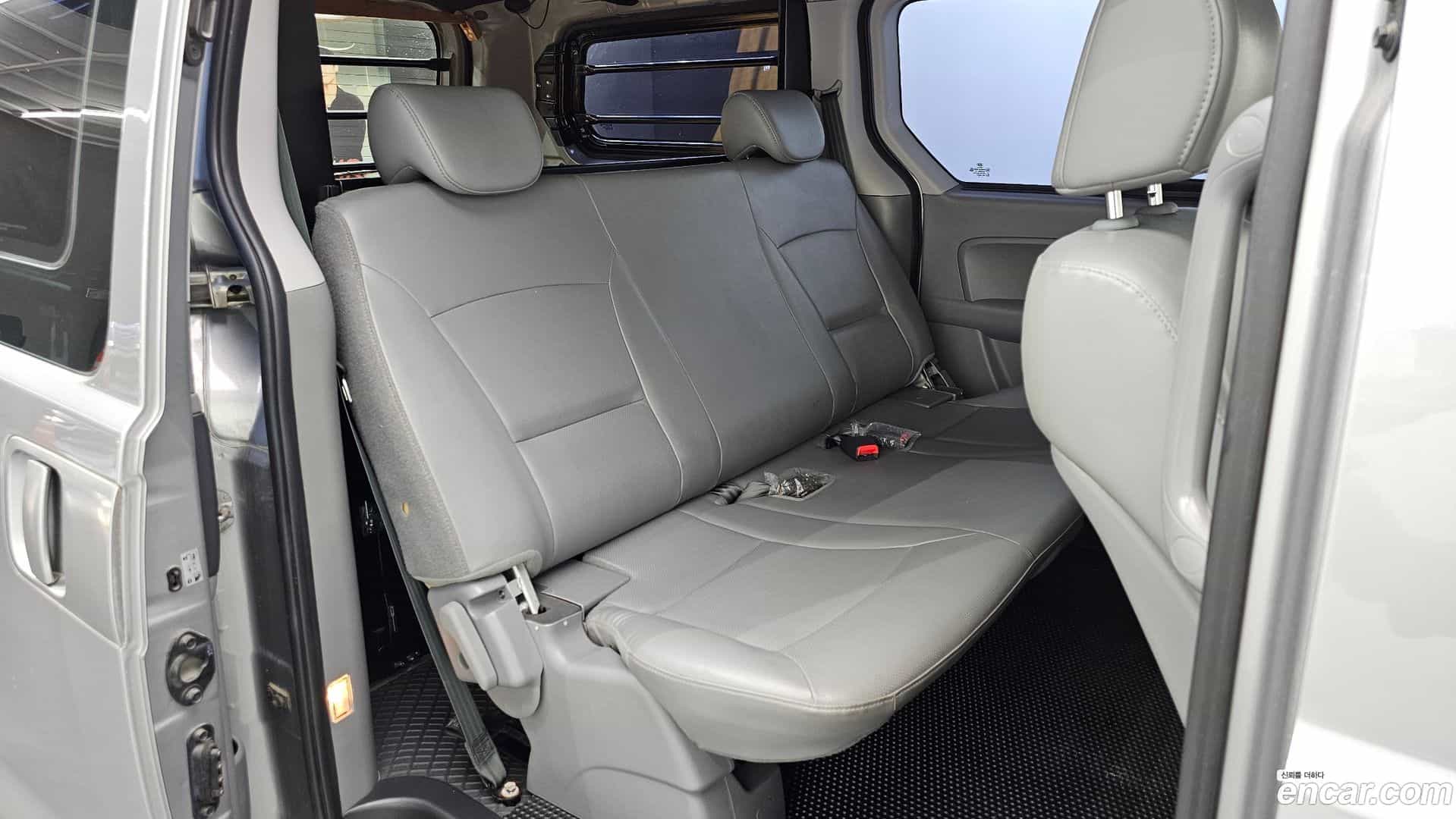 Starex Hyundai 2014.6-OPTION-046