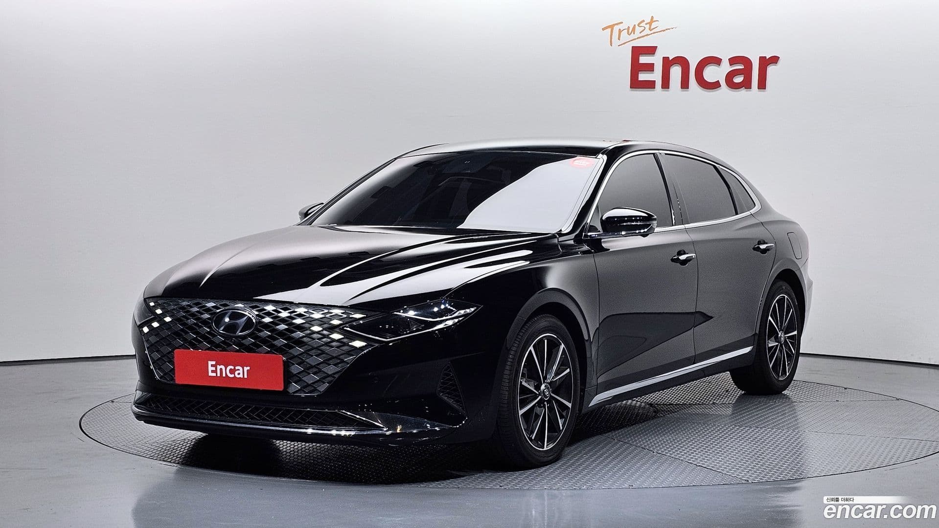Main__Slider__Photo:Grandeur Hyundai 2020.0-0