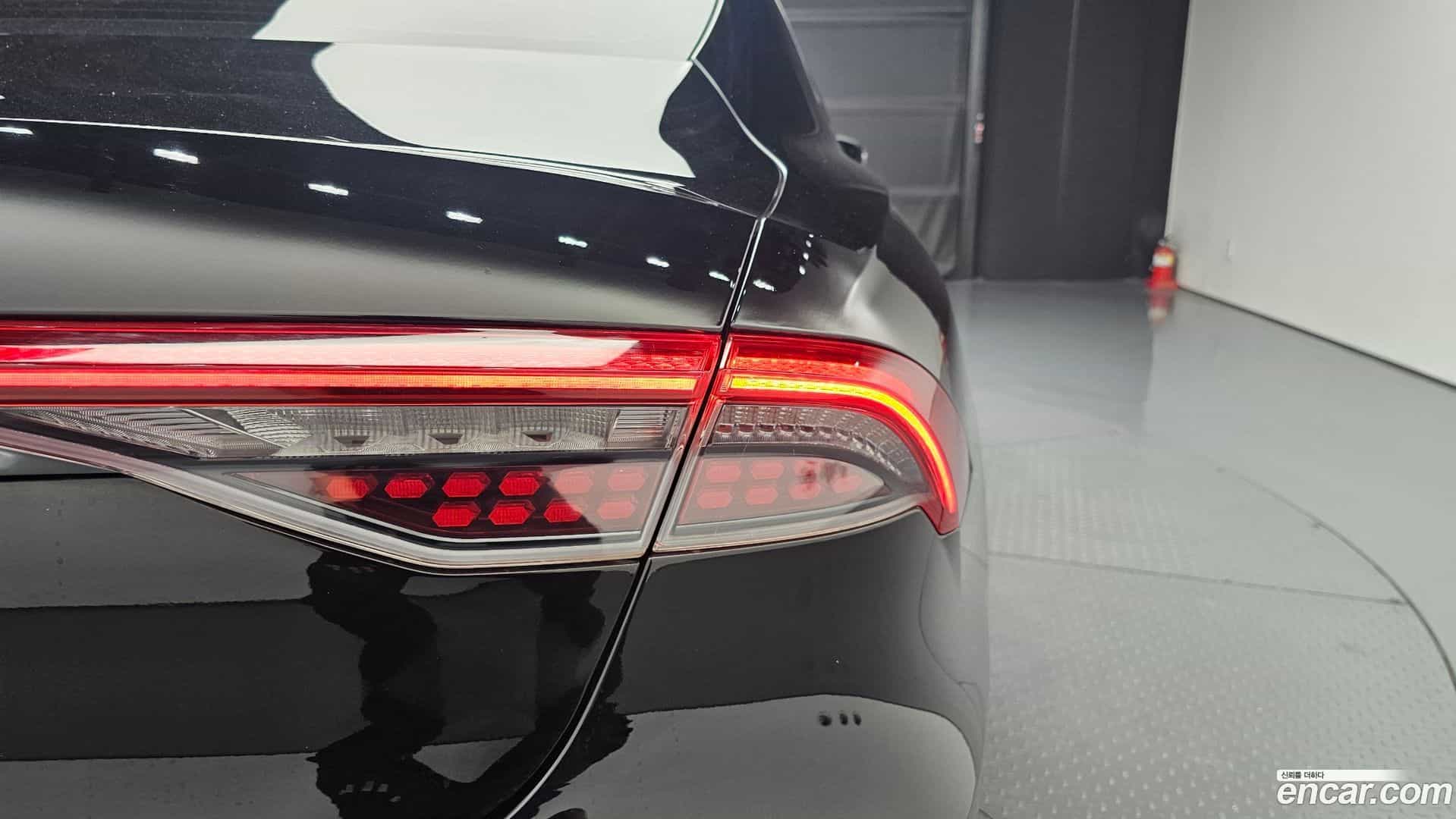 Grandeur Hyundai 2020.0-OUTER-033