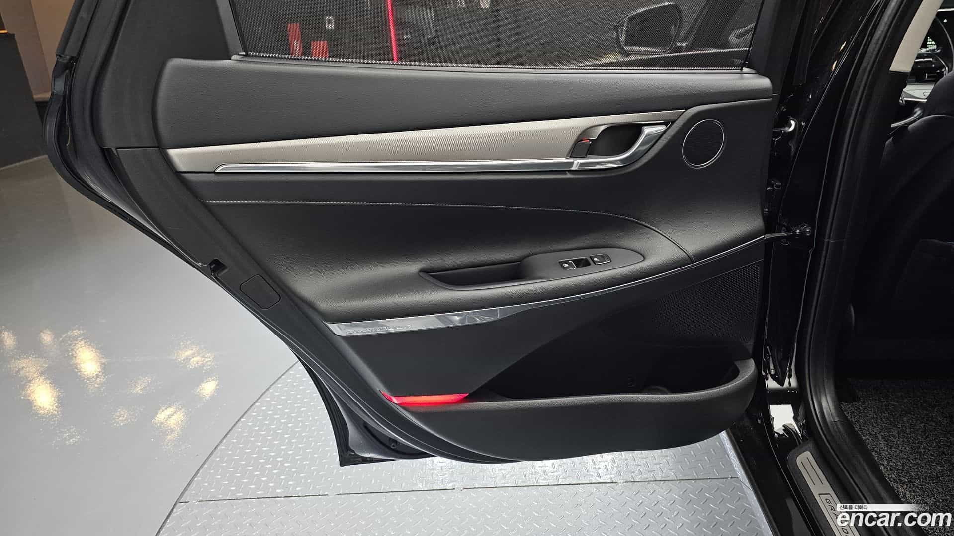 Grandeur Hyundai 2020.0-INNER-035