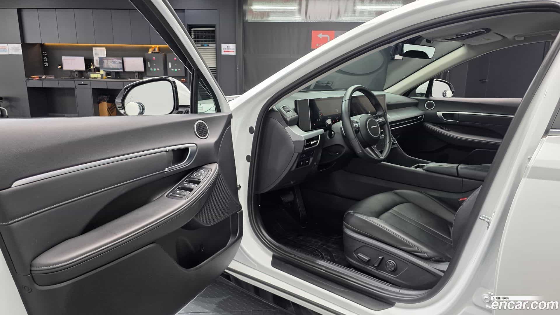 Sonata Hyundai 2025.4-INNER-010