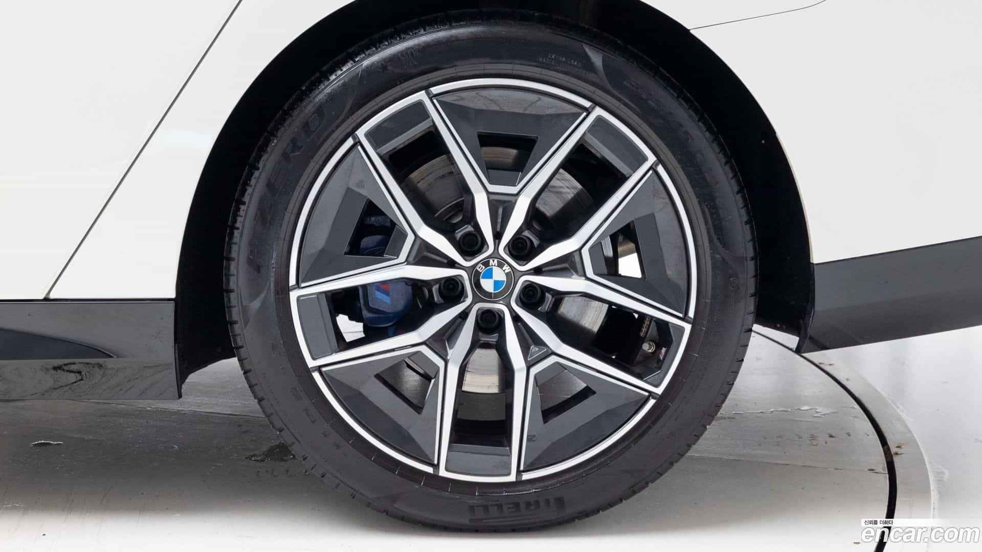 5-Series BMW 2024.3-OUTER-005