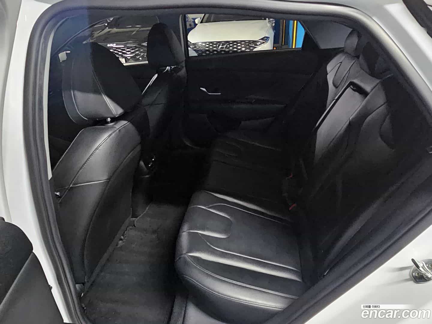 AVANTE Hyundai 2022.3-OPTION-023