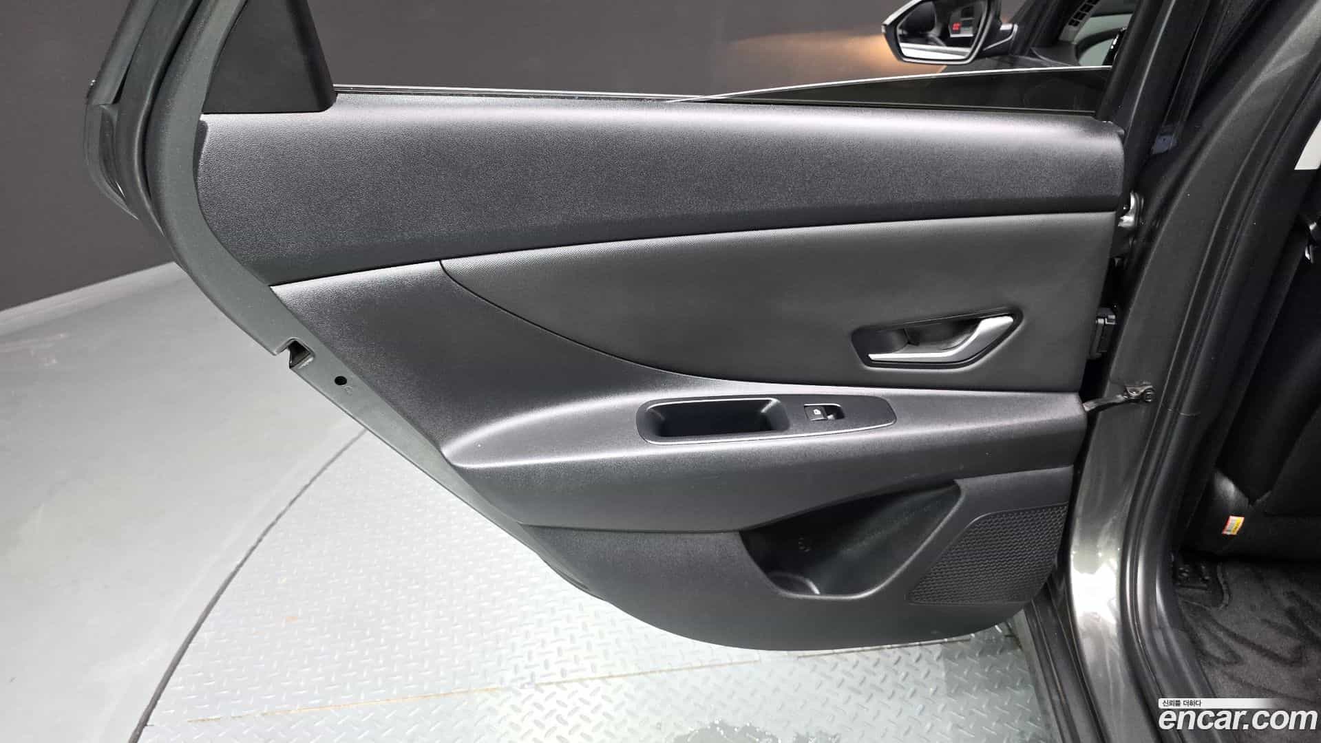 AVANTE Hyundai 2021.3-INNER-035