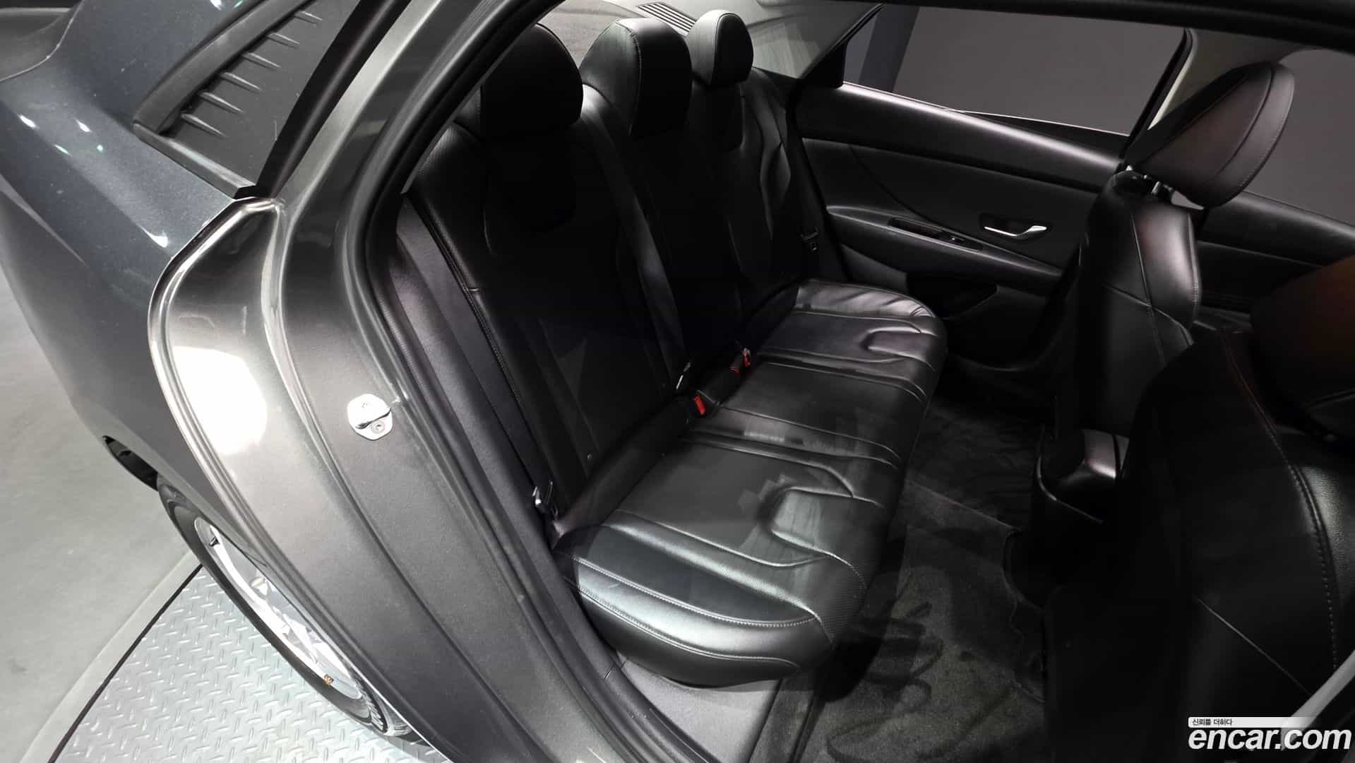 AVANTE Hyundai 2021.3-INNER-036