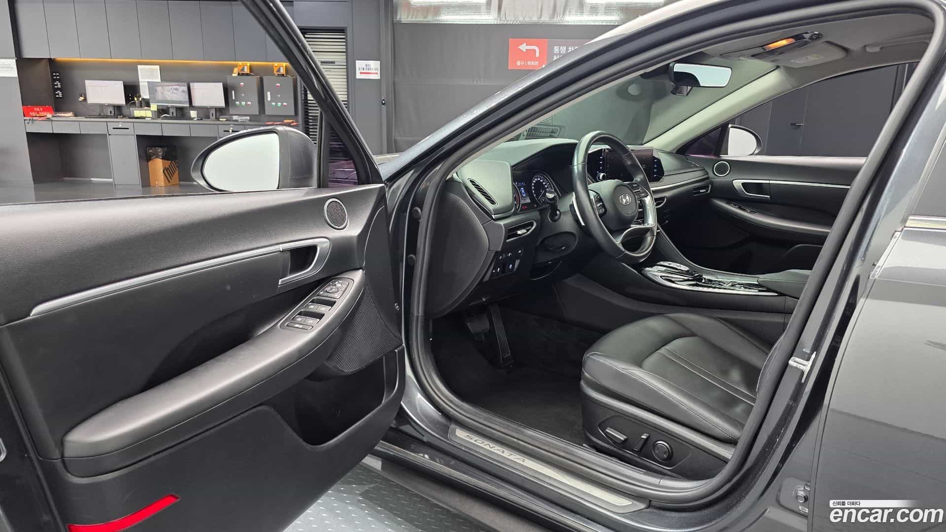 Sonata Hyundai 2021.0-INNER-010