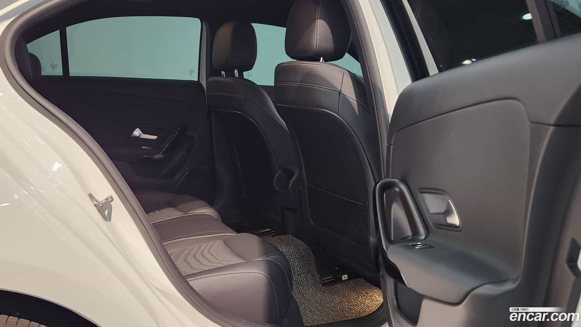 A-Class Mercedes-Benz 2020.7-OPTION-018