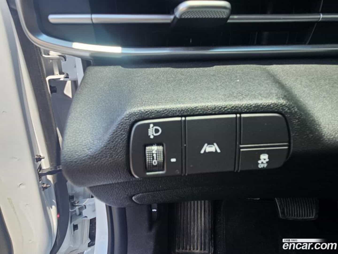 AVANTE Hyundai 2022.4-OPTION-016