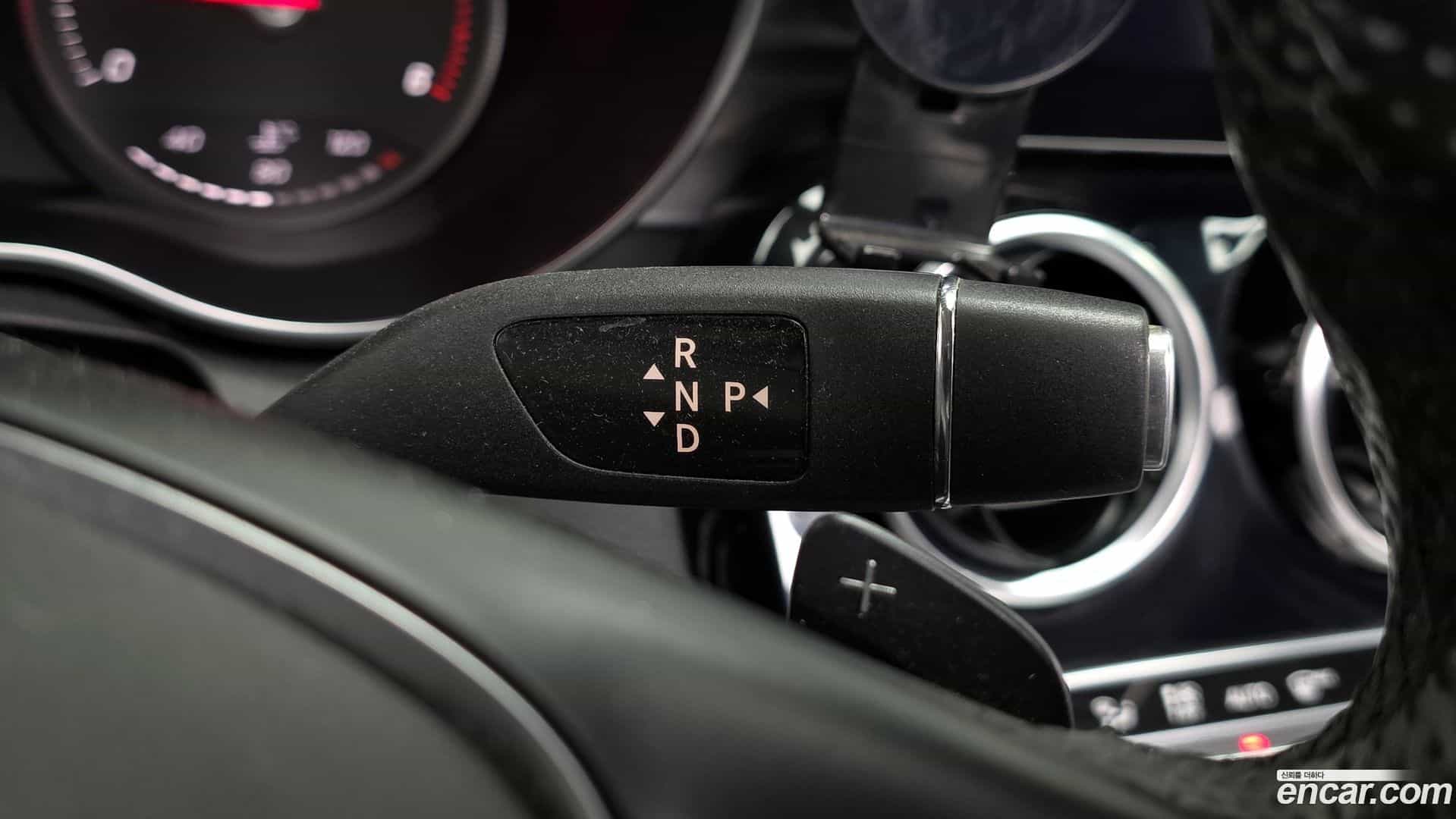 C-Class Mercedes-Benz 2014.10-INNER-009