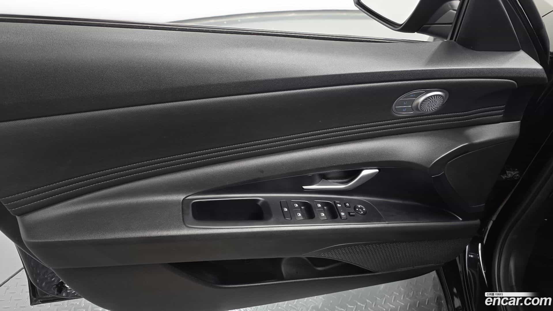 AVANTE Hyundai 2022.5-INNER-035
