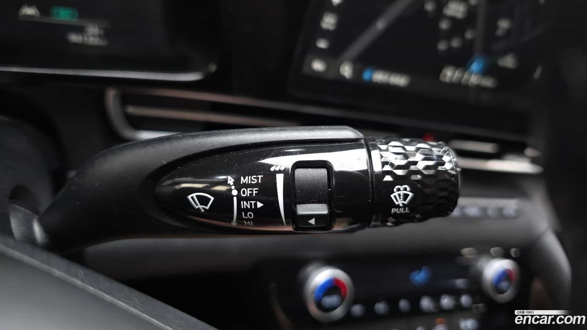 AVANTE Hyundai 2022.5-OPTION-044