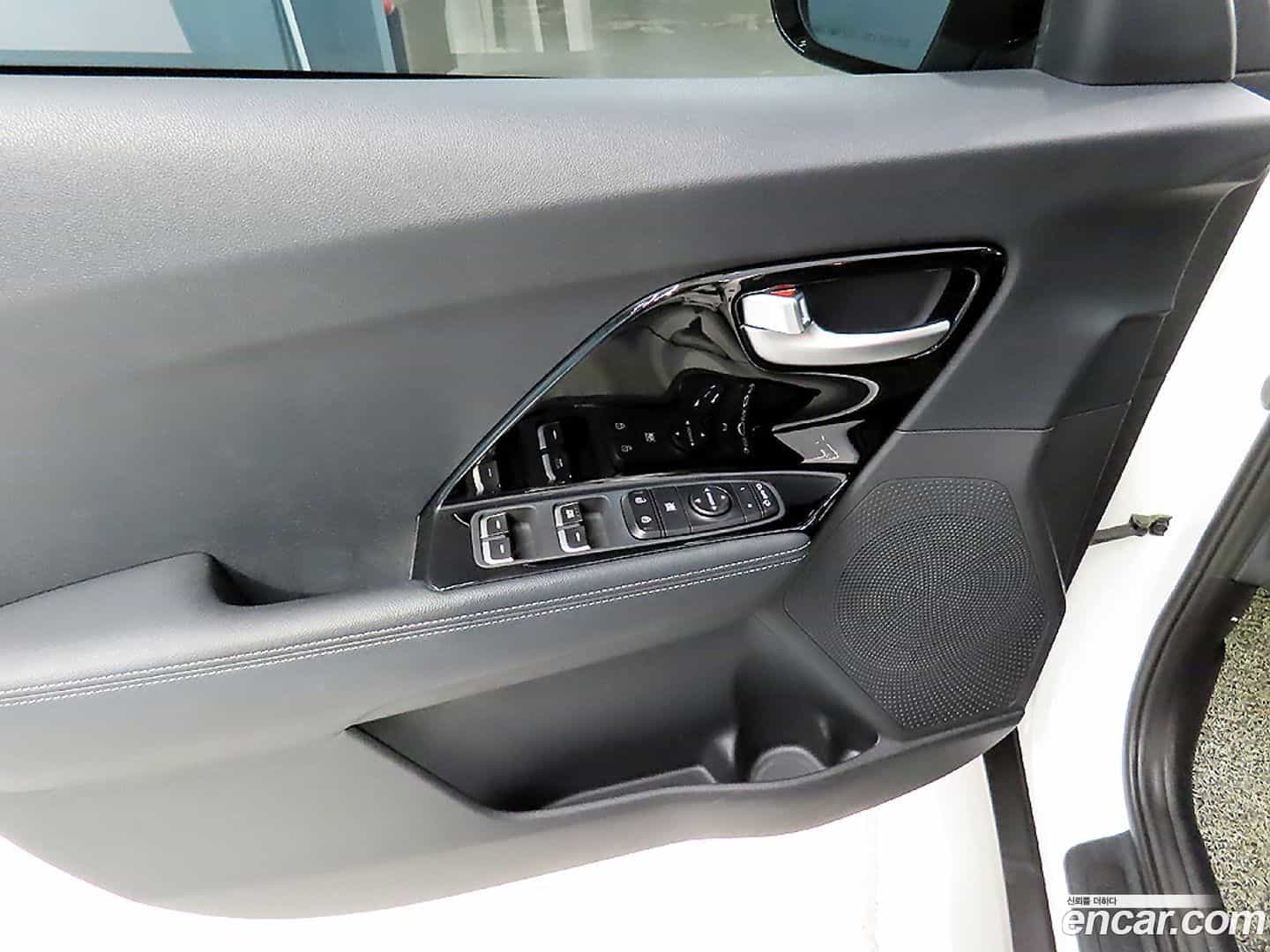 Niro Kia 2021.5-INNER-007