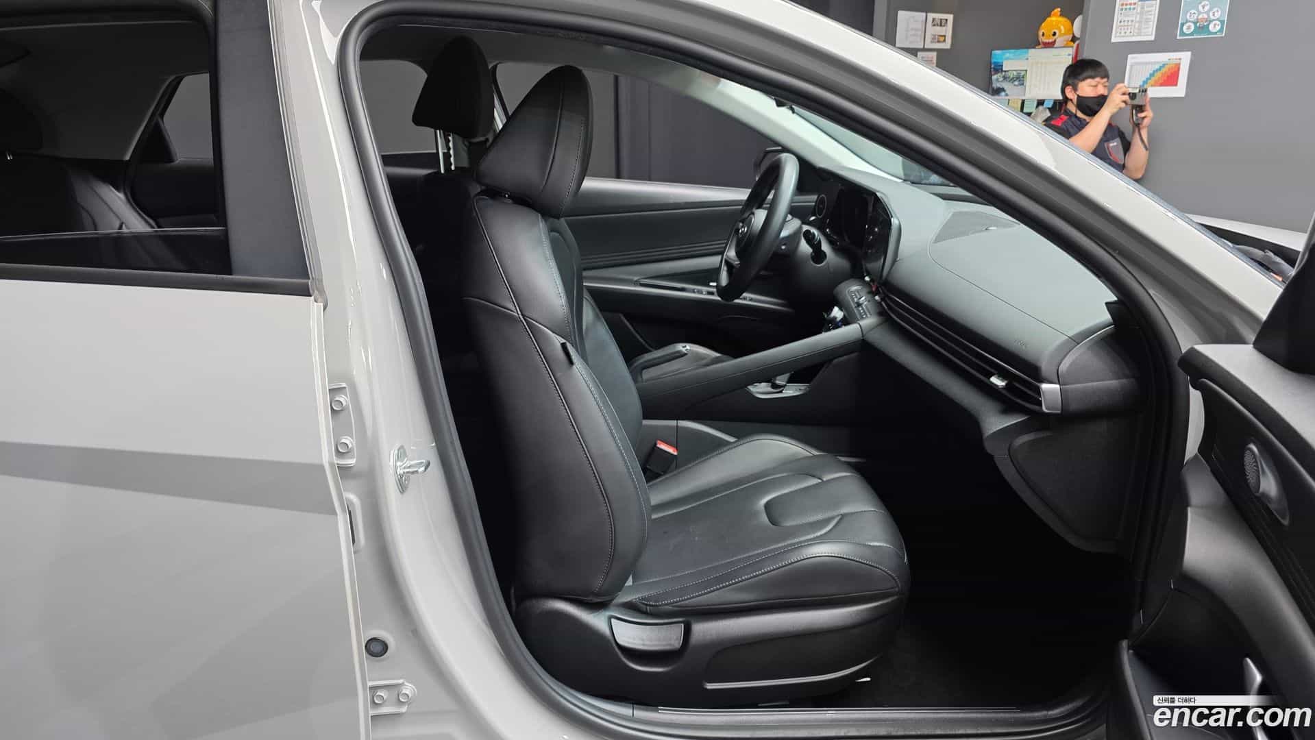 AVANTE Hyundai 2022.3-OPTION-015