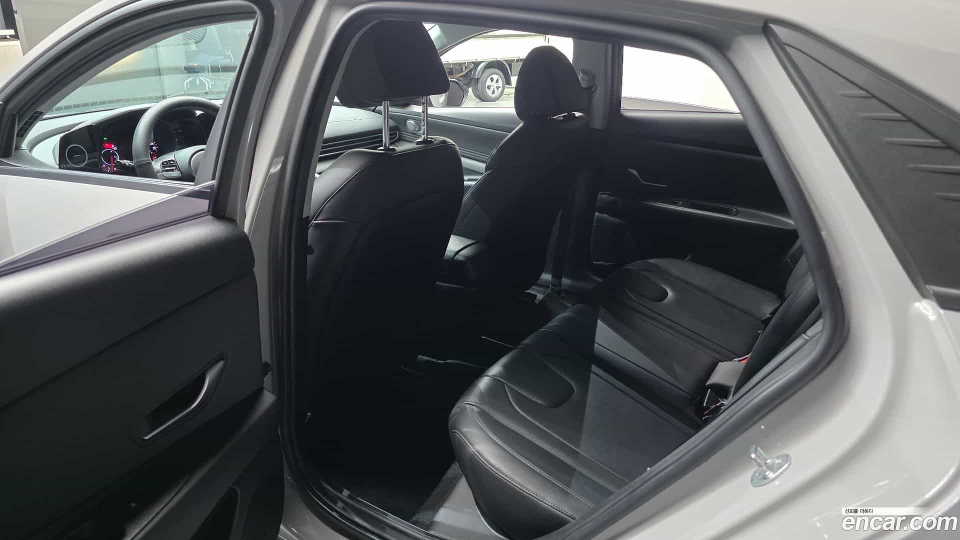 AVANTE Hyundai 2022.3-INNER-036