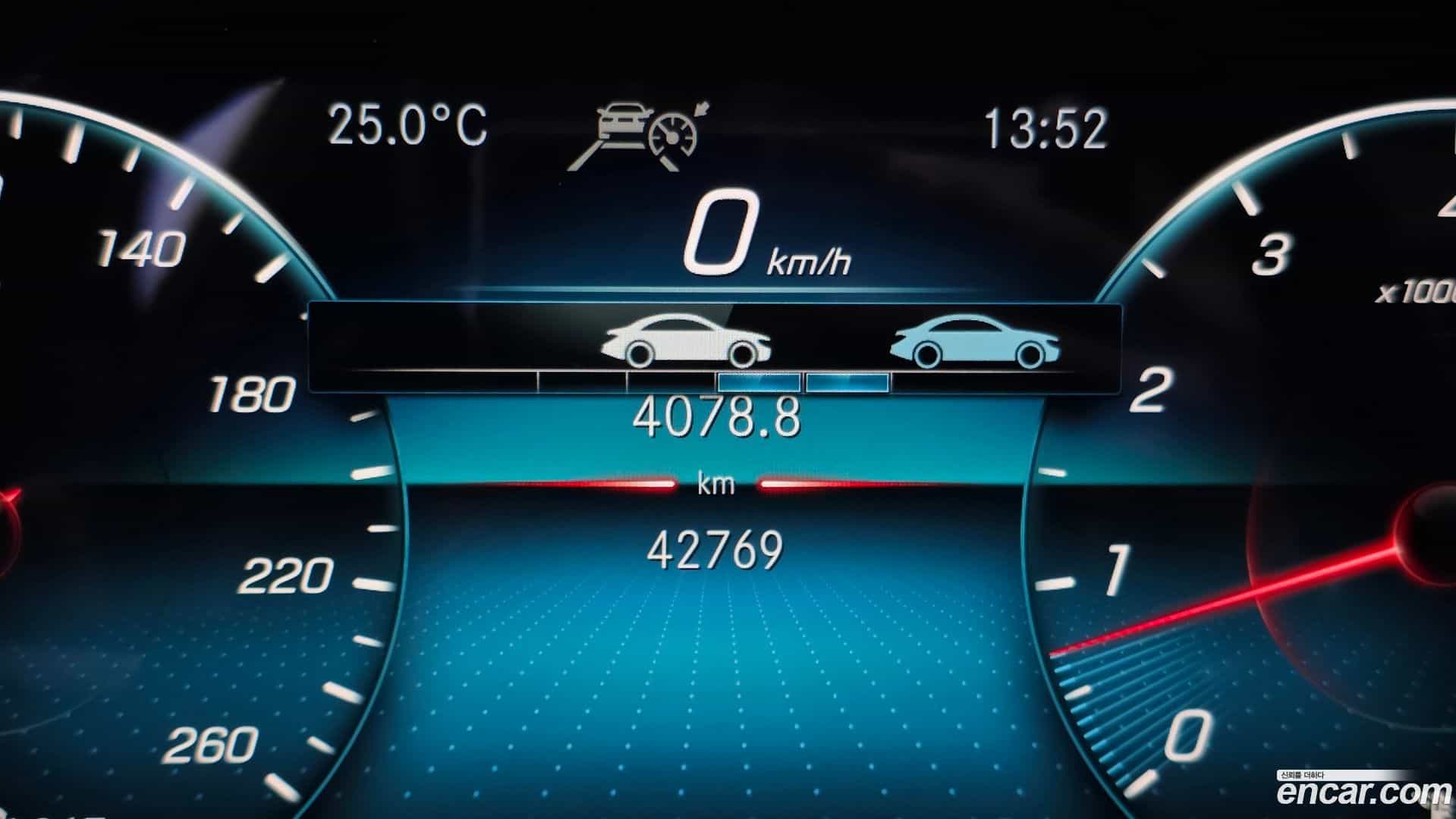 E-Class Mercedes-Benz 2022.1-OPTION-021