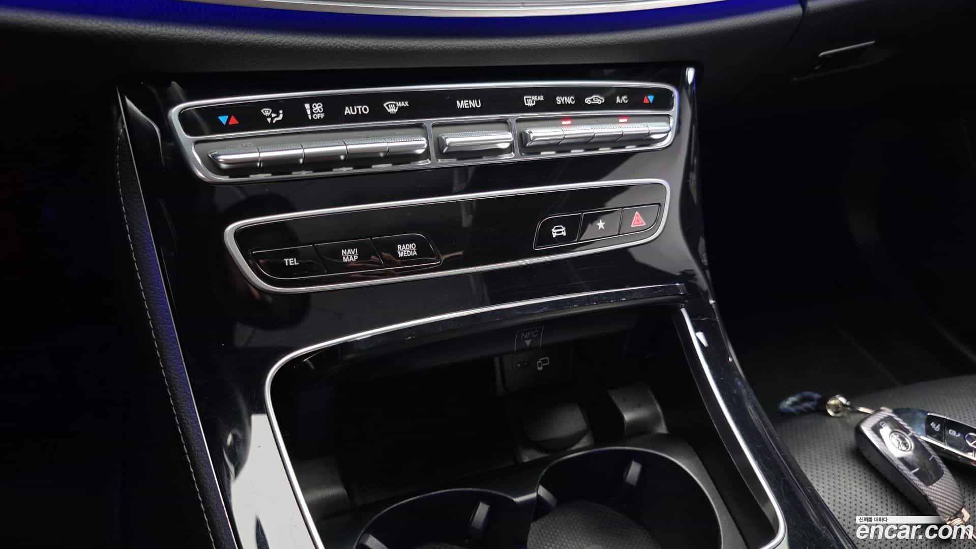 E-Class Mercedes-Benz 2022.1-OPTION-023